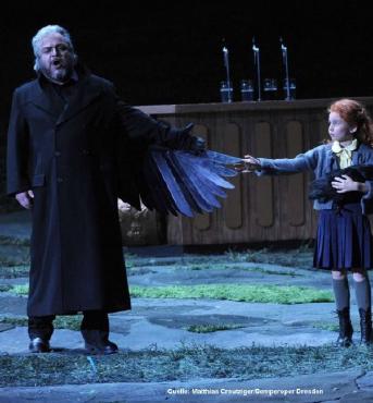 Rabenflügel für den fliegenden Holländer